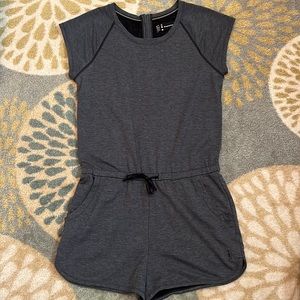 Women's Smartwool Dk Grey Romper sz. M